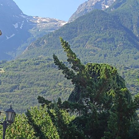 La Grolla Apartment Aosta Bagian luar foto